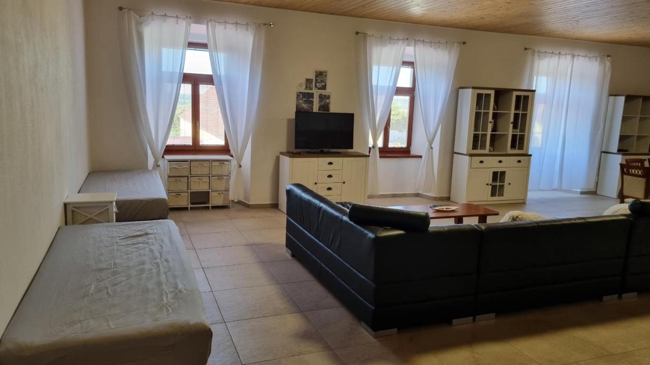 Na Statku 7 * Namest nad Oslavou
